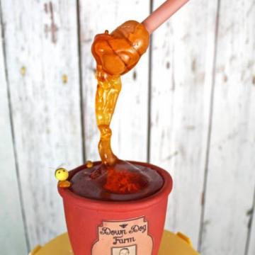 Isomalt Honey Cake Topper