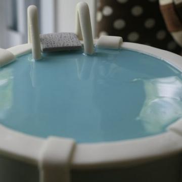 Swimming Pool Cake