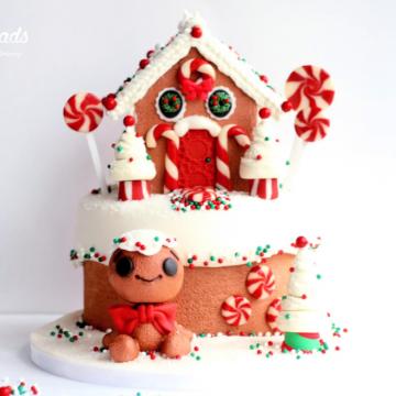 gingerbread house wide 1