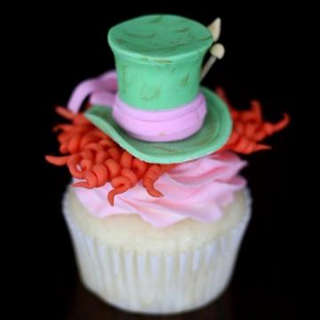 mad hatter top hat cupcake sm sq