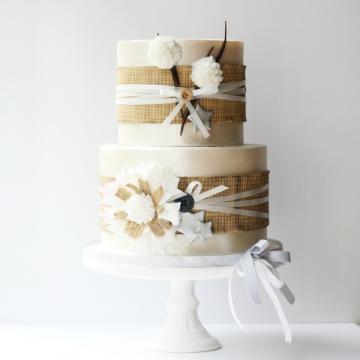 burlap cake sm sq